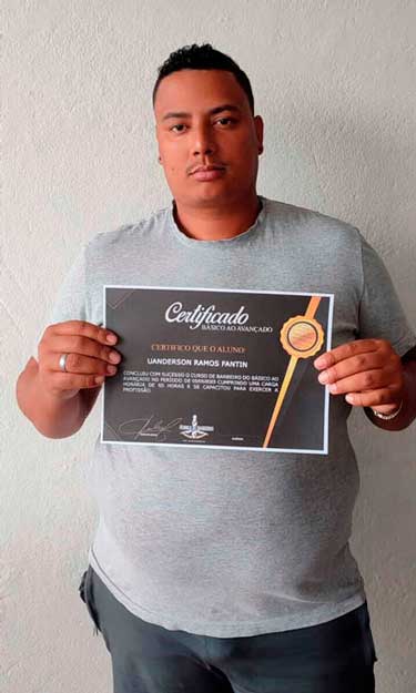 Aluno do Curso de Barbeiro Profissional